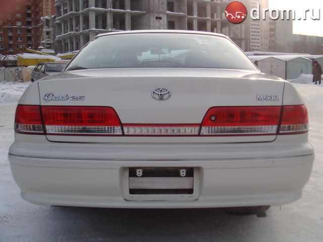 2000 Toyota Mark II