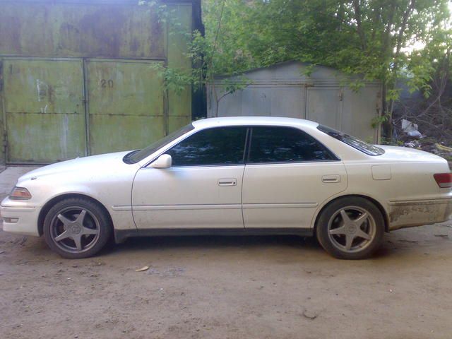 2000 Toyota Mark II