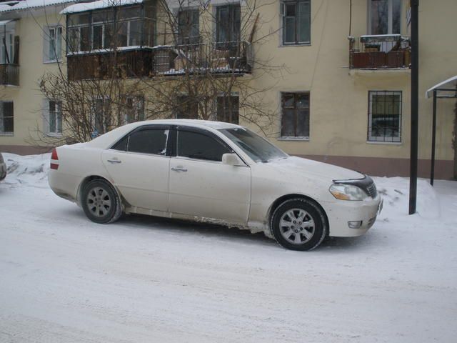 2000 Toyota Mark II