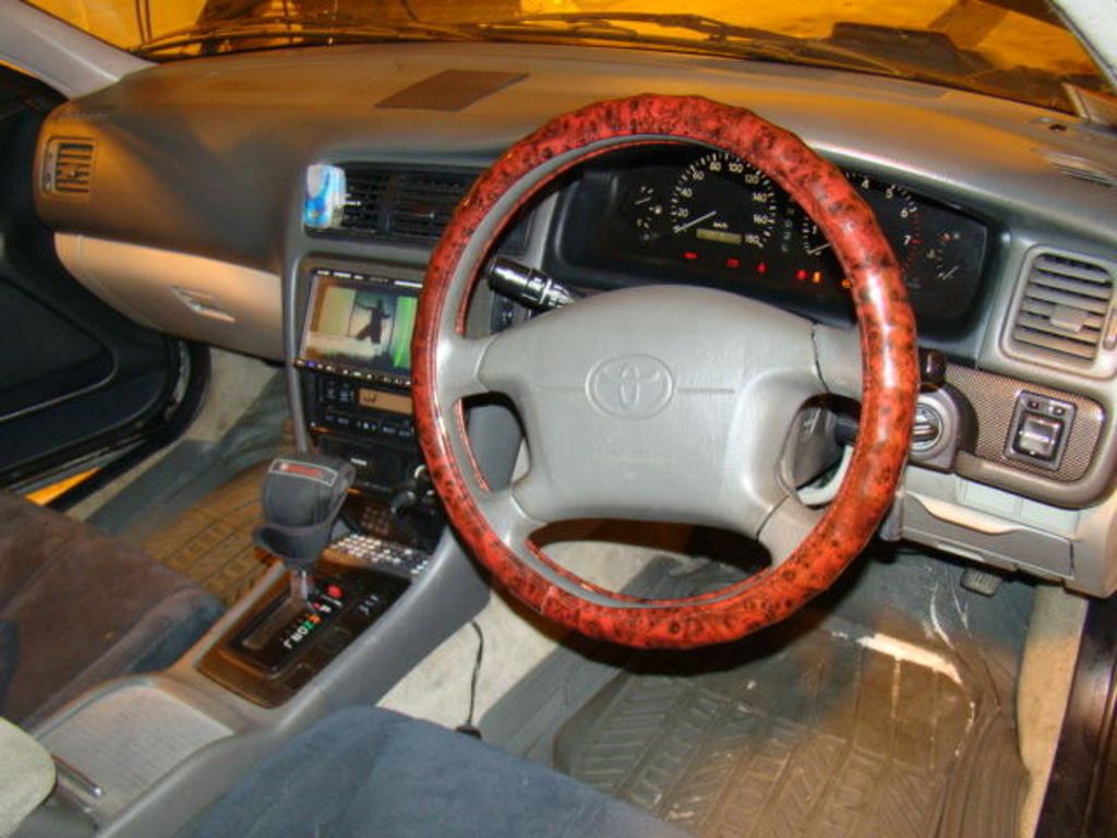 2000 Toyota Mark II