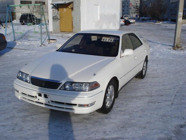 2000 Toyota Mark II