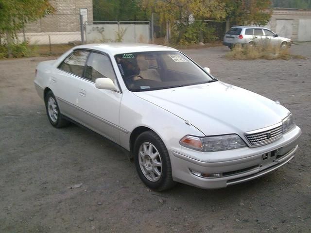 2000 Toyota Mark II