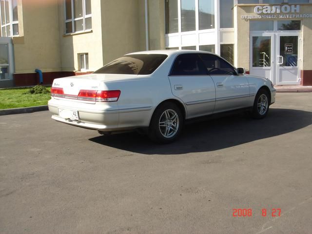 2000 Toyota Mark II