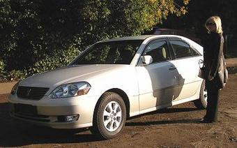 2000 Toyota Mark II Pictures