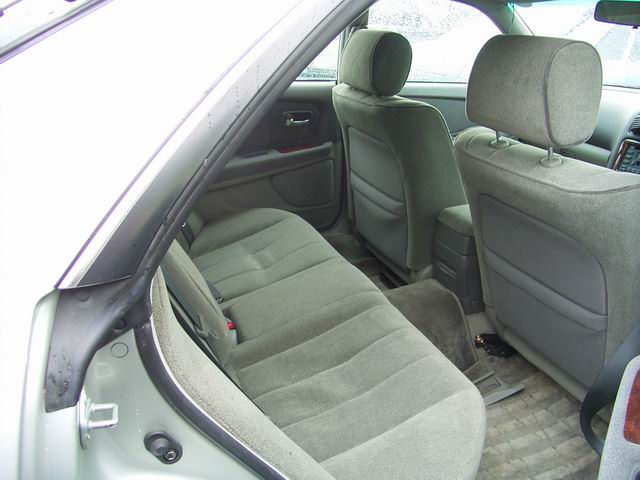 2000 Toyota Mark II Photos