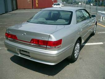 2000 Toyota Mark II Pictures