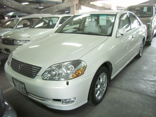 2000 Toyota Mark II Pictures