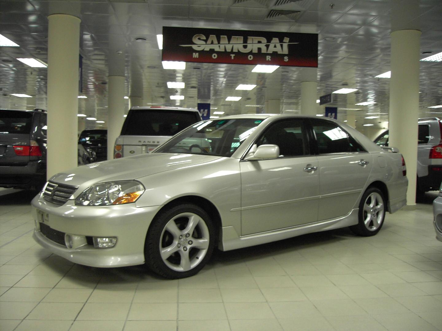 2000 Toyota Mark II Pictures