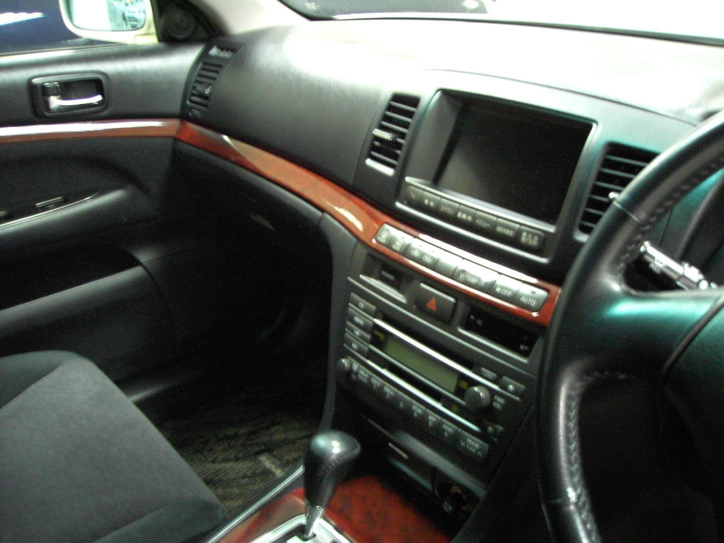 2000 Toyota Mark II Pictures