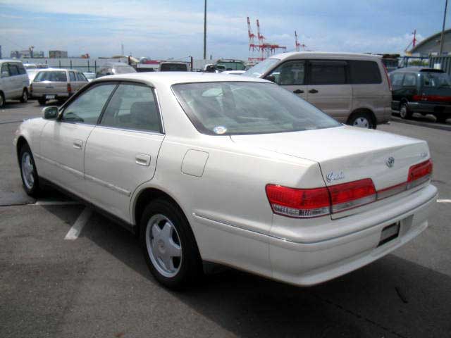 2000 Toyota Mark II Photos