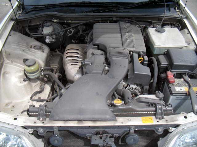 2000 Toyota Mark II Pictures