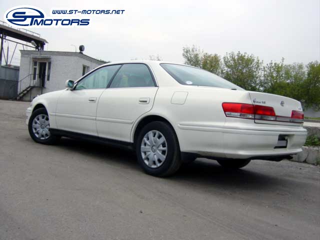 2000 Toyota Mark II Pictures