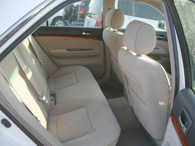 2000 Toyota Mark II Pictures
