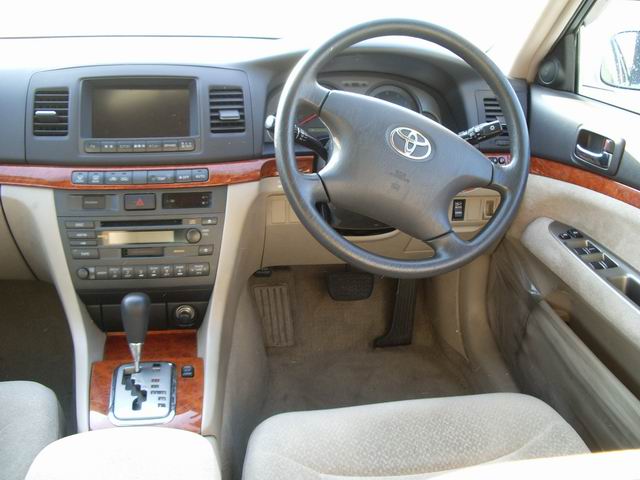 2000 Toyota Mark II Photos