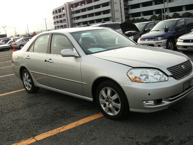 2000 Toyota Mark II Pictures