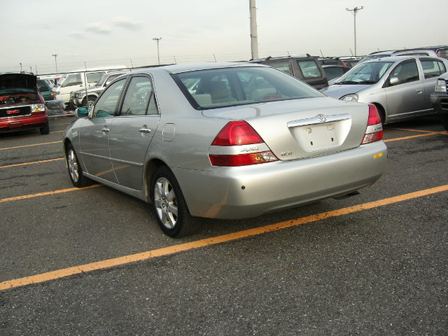 2000 Toyota Mark II Photos