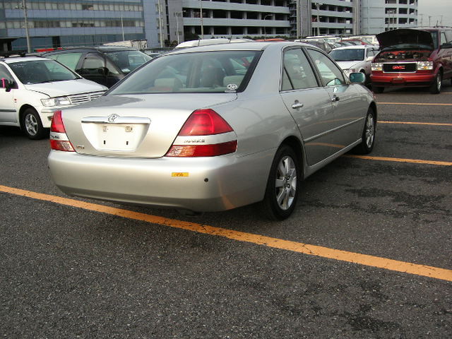 2000 Toyota Mark II Photos