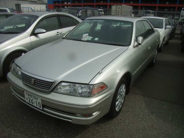 2000 Toyota Mark II Pictures