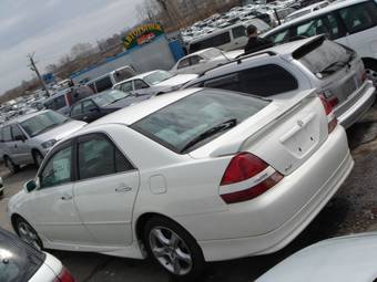 2000 Toyota Mark II Pictures
