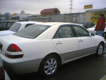 2000 Toyota Mark II Pictures