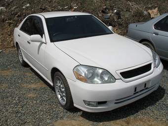 2000 Toyota Mark II Pictures