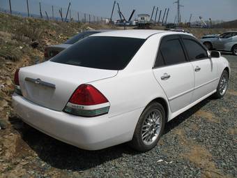 2000 Toyota Mark II Photos