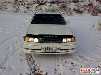 2000 Toyota Mark II Photos
