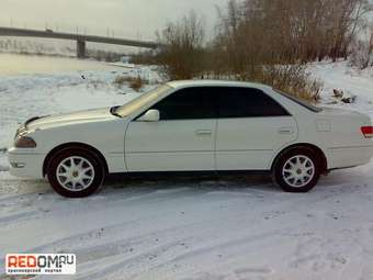2000 Toyota Mark II Photos