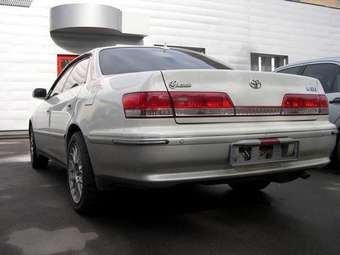 2000 Toyota Mark II Pictures