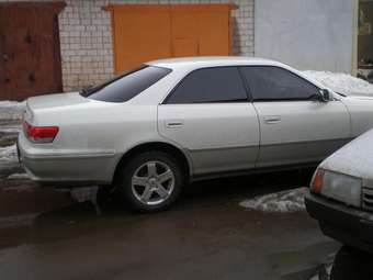 2000 Toyota Mark II Pictures