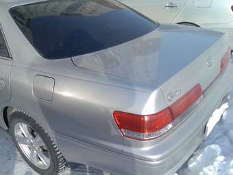 2000 Toyota Mark II Pictures