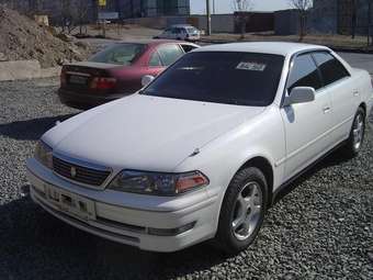 2000 Toyota Mark II Pictures