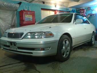 2000 Toyota Mark II Pictures