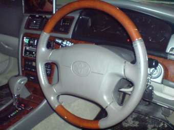 2000 Toyota Mark II Photos