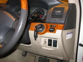 2000 Toyota Mark II Photos