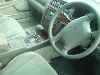 2000 Toyota Mark II Photos