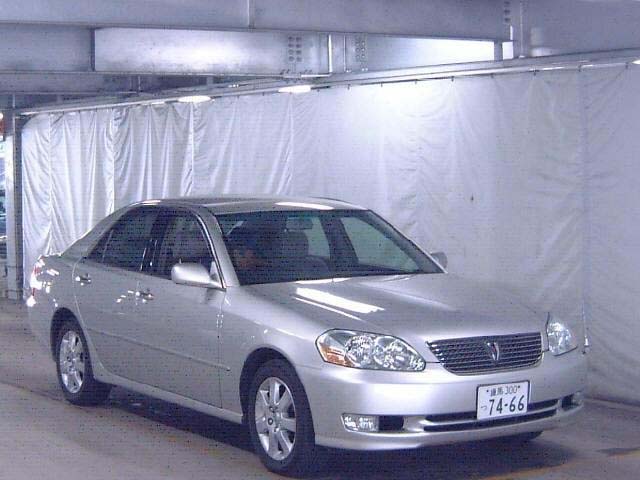 2001 Toyota Mark II Photos
