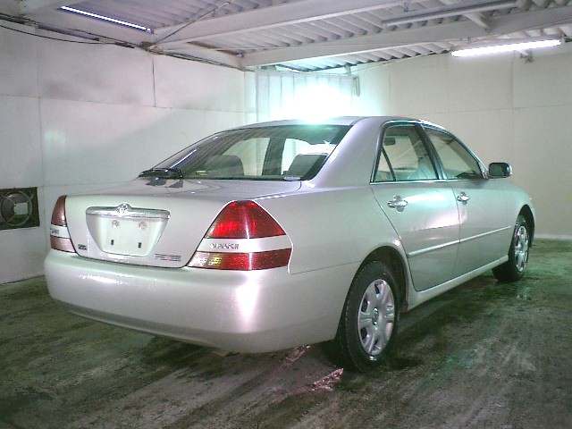 2001 Toyota Mark II Pictures