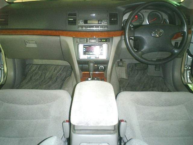 2001 Toyota Mark II Photos