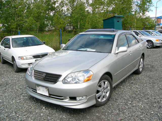 2001 Toyota Mark II Pics