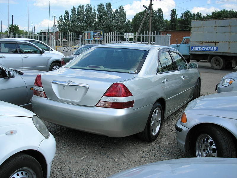 2001 Toyota Mark II Pictures