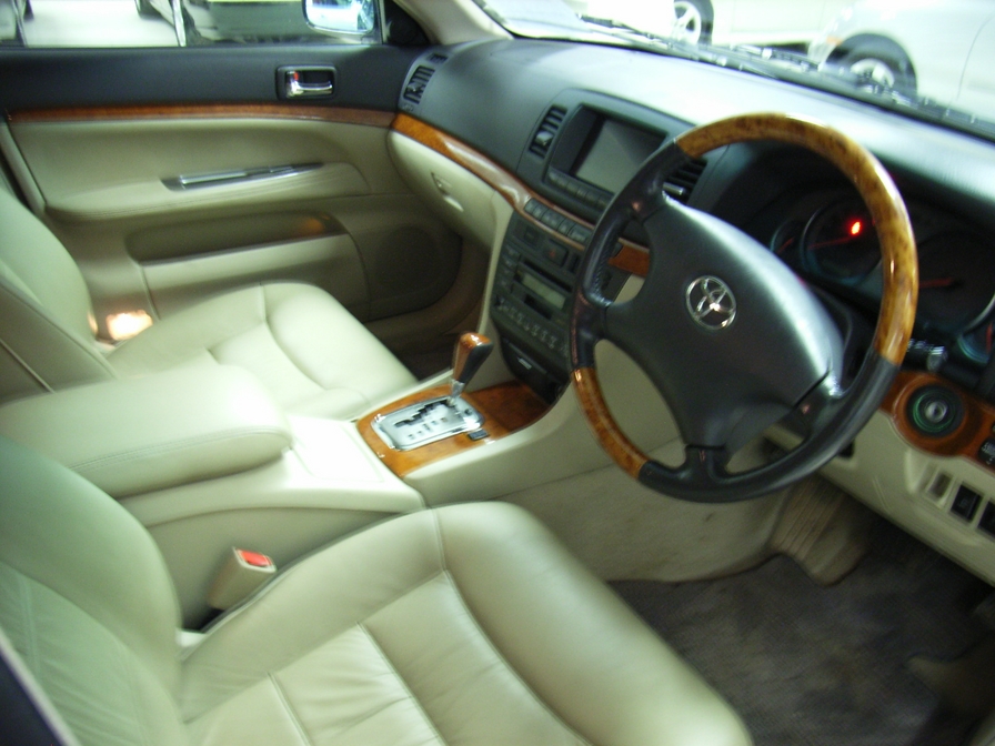 2001 Toyota Mark II Pictures