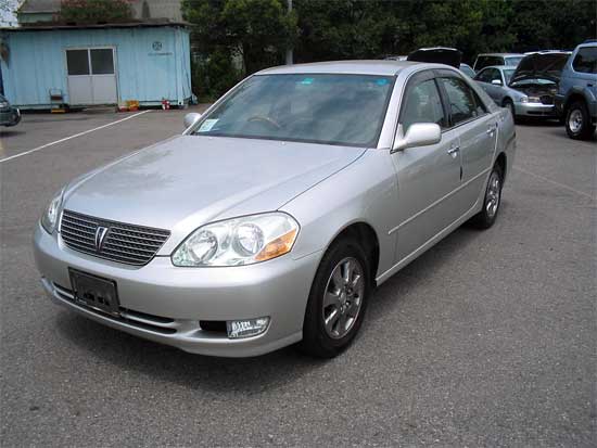 2001 Toyota Mark II Pics