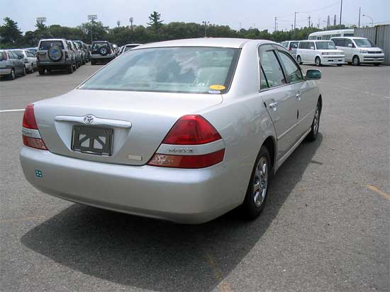 2001 Toyota Mark II Pictures