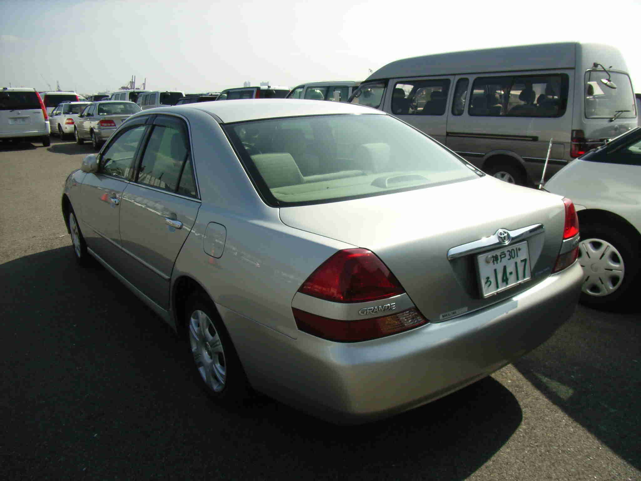 2001 Toyota Mark II Photos