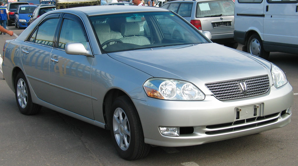 2001 Toyota Mark II Pictures