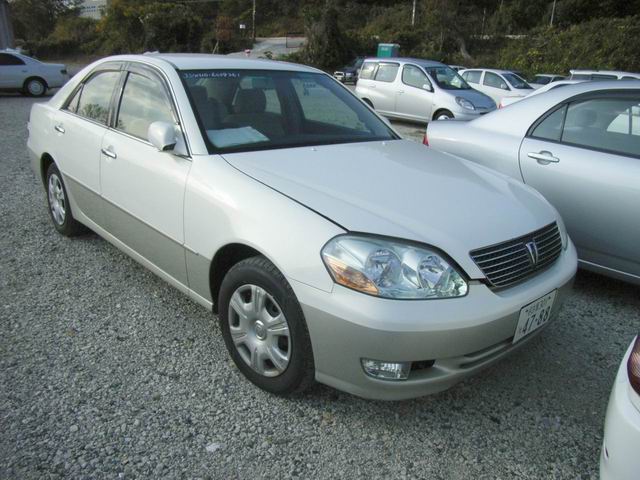 2001 Toyota Mark II Pictures