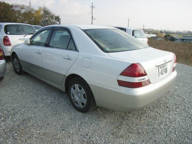 2001 Toyota Mark II Pictures