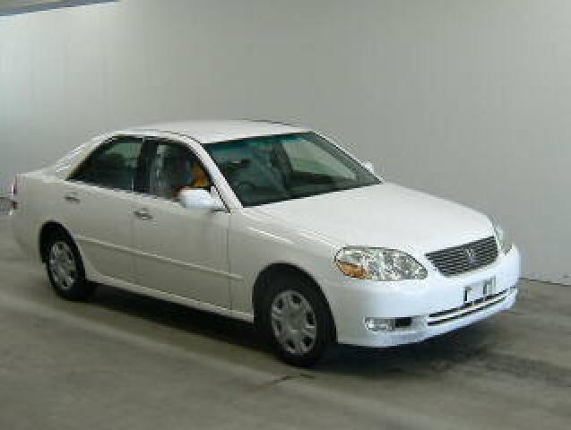 2001 Toyota Mark II Photos