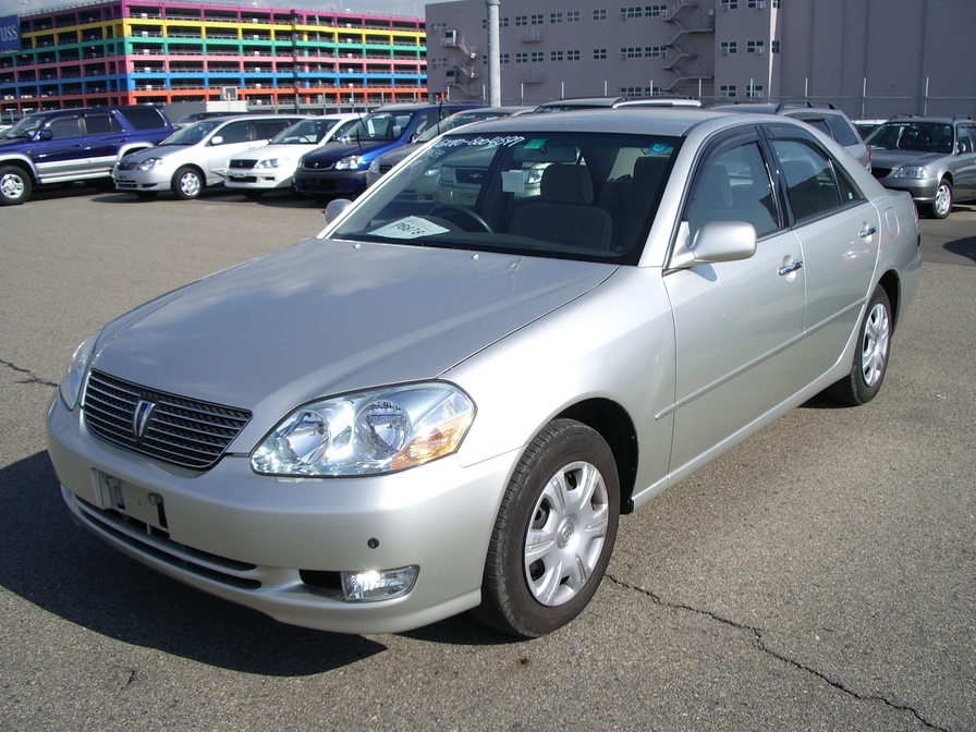2001 Toyota Mark II Pictures